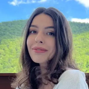 roxana apistudios